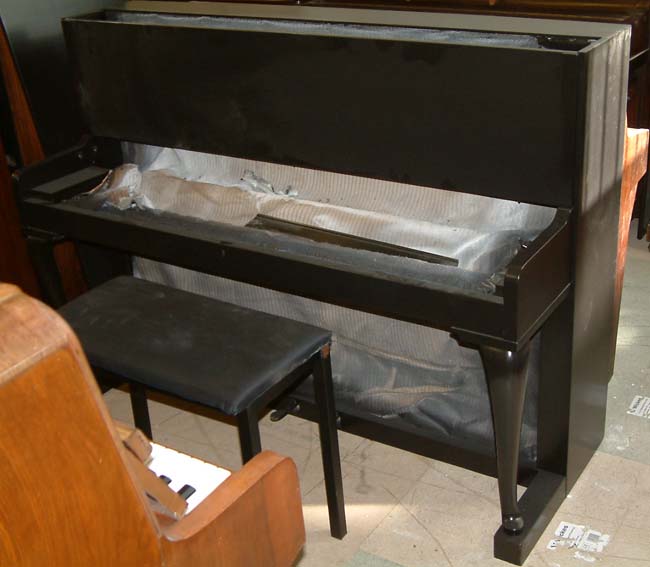Legnica pianos