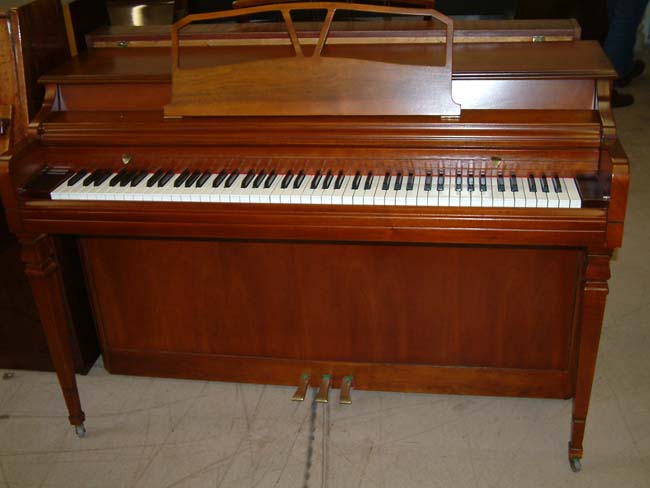 Wurlitzer Console piano 
