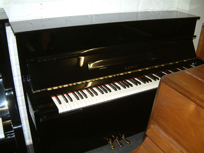 Kawai CS-14 upright piano