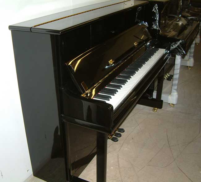 Black Gloss Pianos