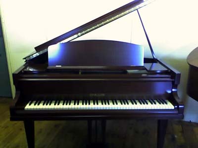 baby grand pianos