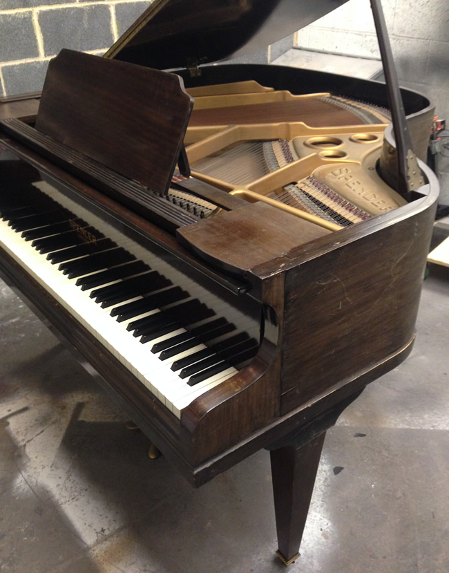 Baby Grand Sideview. 