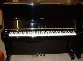 Yamaha Black Hire piano