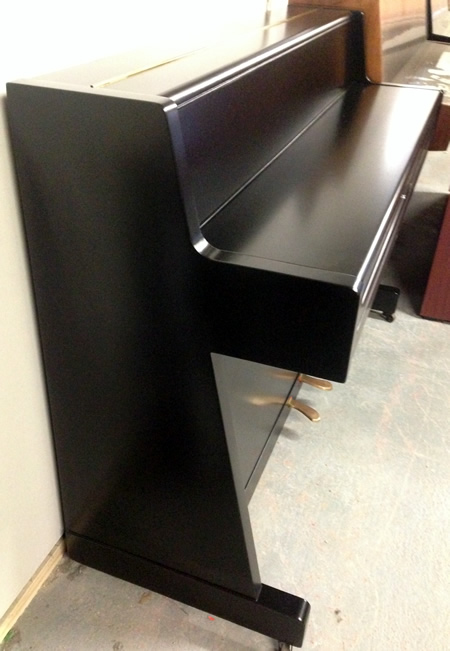 Allisonette mini piano sideview.