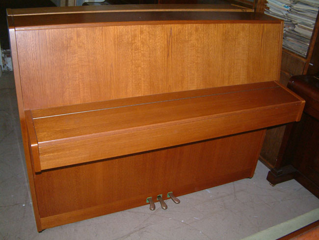 Fazer Teak piano