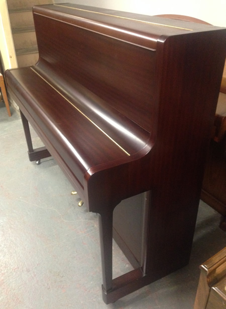 Hopkinson piano sideview.