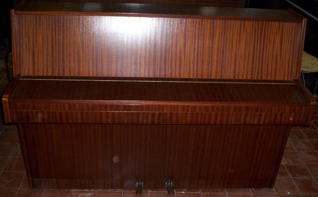 Herrman Pianos