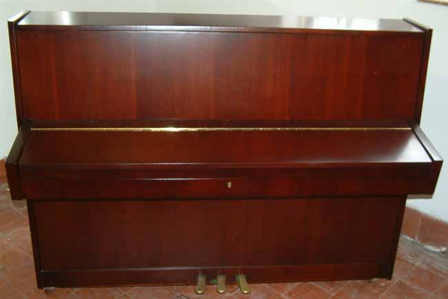 Nieer clearance upright piano