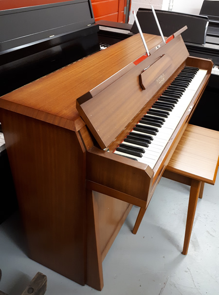 Kemble Minx piano sideview.