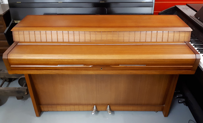 Kemble Minx piano 