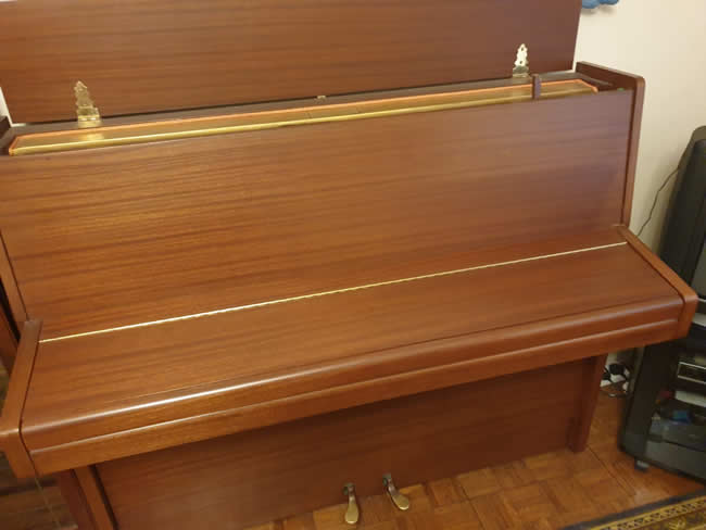 Knight K10 in a mahogany satin finish.
