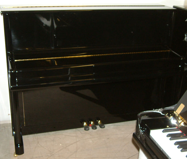 Black Gloss Pianos