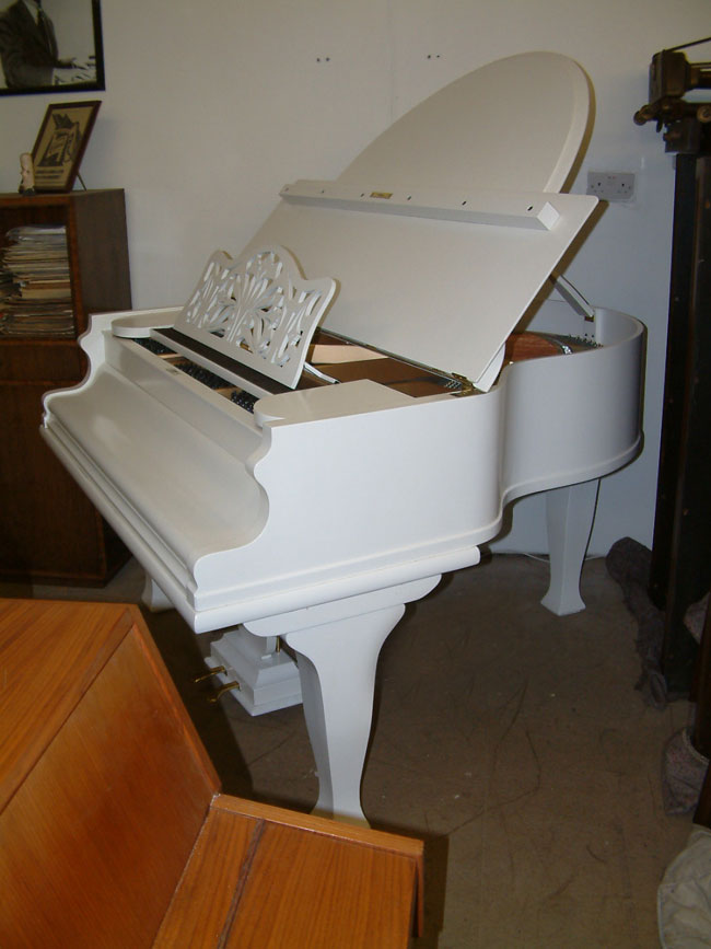 Re-polished-Butterfly Style Baby Grand Piano