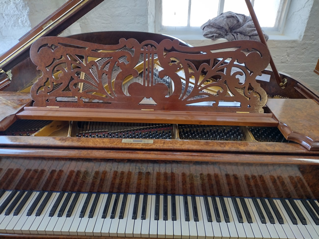 Music desk