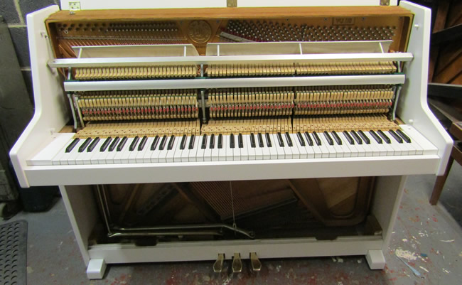 Urk small modern piano.