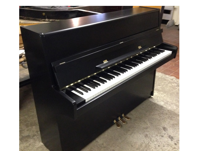 Black piano